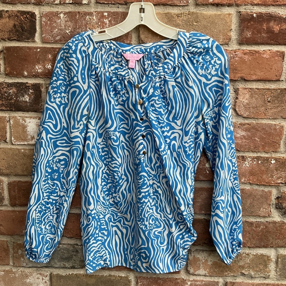 Blue Patterned Lilly Pulitzer silk blouse XS - Picture 1 of 3